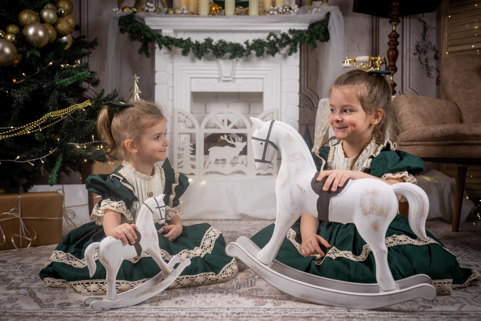 Decor 1 – Crăciun clasic la șemineu