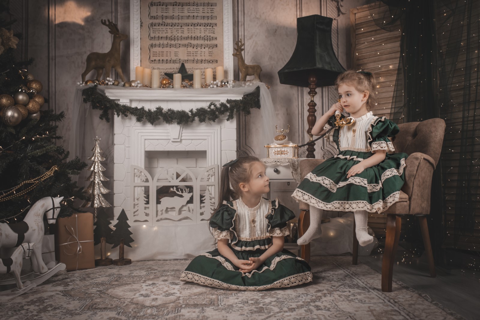 Decor 1 – Crăciun clasic la șemineu