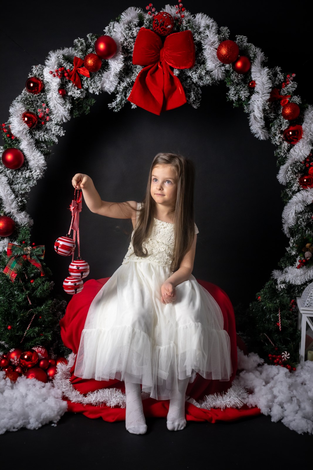 Decor 3 – Crăciun clasic roșu & alb