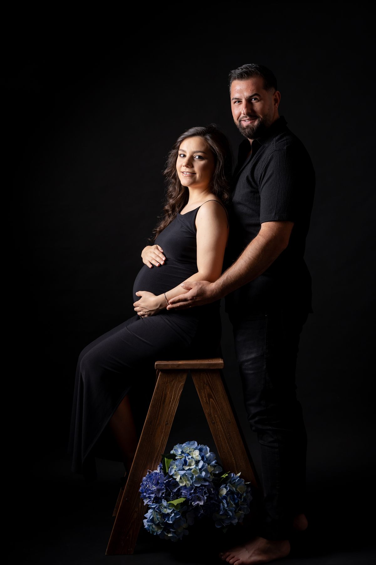 Ședință foto maternitate pentru familii din Aușeu