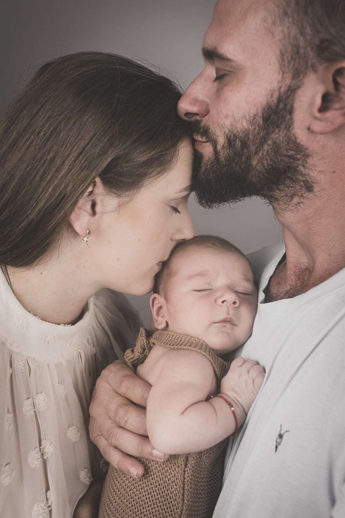 Ședință foto newborn pentru familii din Bratca