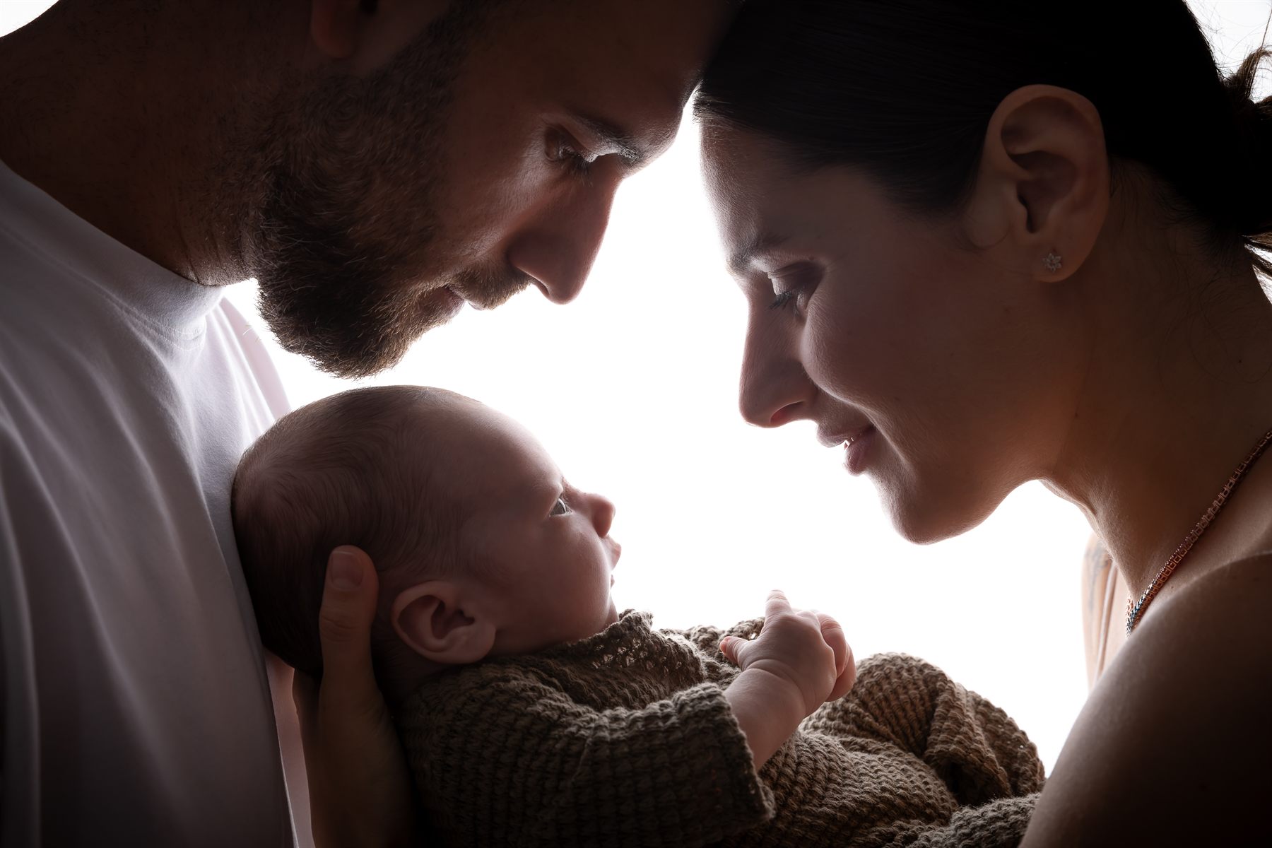 Ședință foto newborn pentru familii din Copăcel